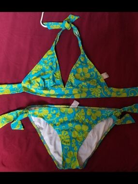 Pool Party Turquoise With A Lime Green Floral Pattern Large Two-Piece Bikini